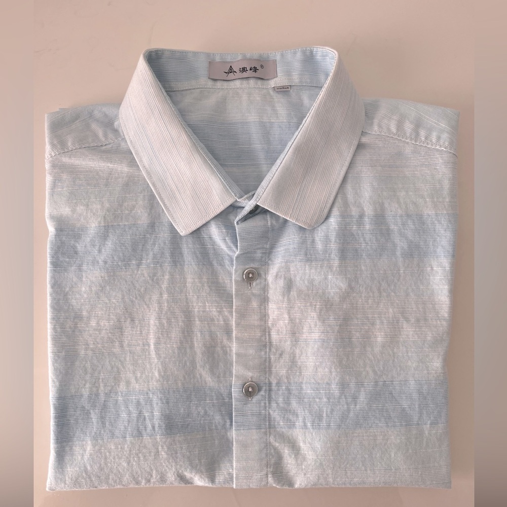 Short sleeved casual shirt